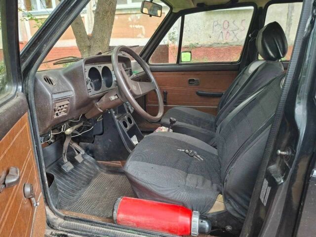 Чорний Фольксваген Гольф, об'ємом двигуна 1.1 л та пробігом 295 тис. км за 1100 $, фото 10 на Automoto.ua