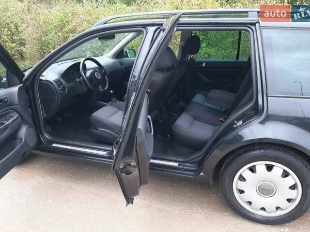 Черный Фольксваген Гольф, объемом двигателя 1.9 л и пробегом 255 тыс. км за 1000 $, фото 4 на Automoto.ua