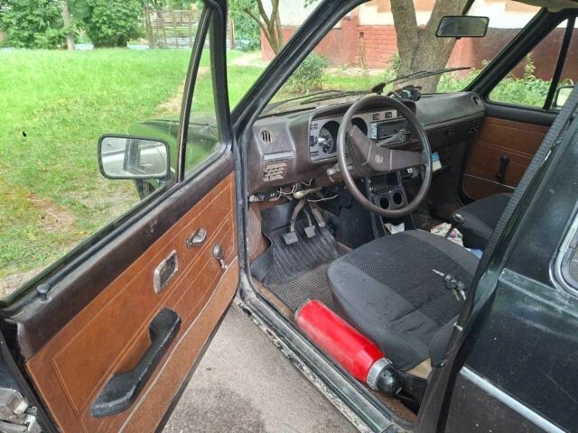 Чорний Фольксваген Гольф, об'ємом двигуна 1.1 л та пробігом 295 тис. км за 1100 $, фото 9 на Automoto.ua