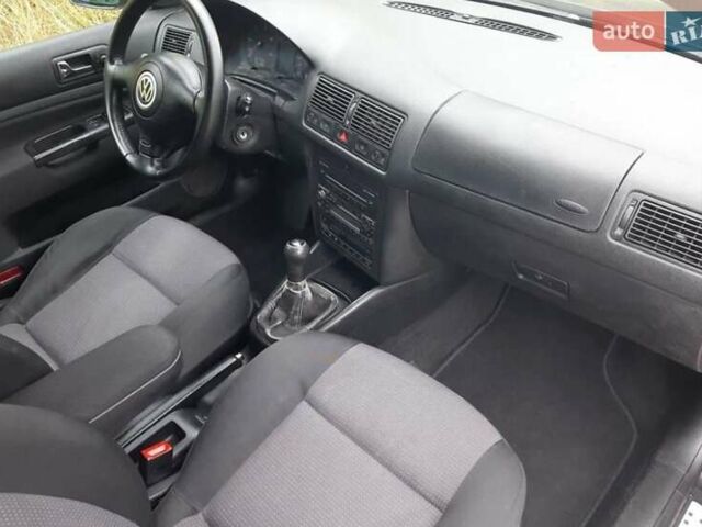 Черный Фольксваген Гольф, объемом двигателя 1.9 л и пробегом 255 тыс. км за 1000 $, фото 10 на Automoto.ua