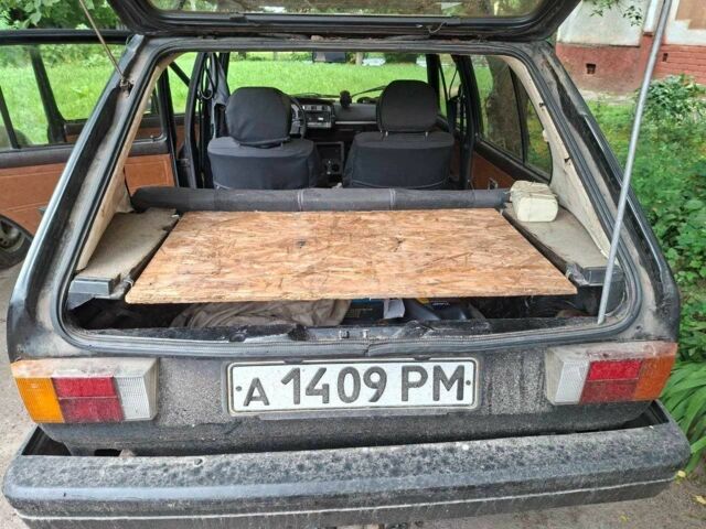 Чорний Фольксваген Гольф, об'ємом двигуна 1.1 л та пробігом 295 тис. км за 1100 $, фото 4 на Automoto.ua