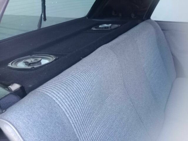 Черный Фольксваген Гольф, объемом двигателя 1.6 л и пробегом 400 тыс. км за 2300 $, фото 4 на Automoto.ua