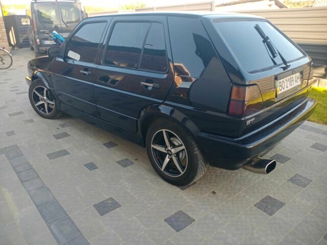 Черный Фольксваген Гольф, объемом двигателя 1.6 л и пробегом 400 тыс. км за 2300 $, фото 6 на Automoto.ua