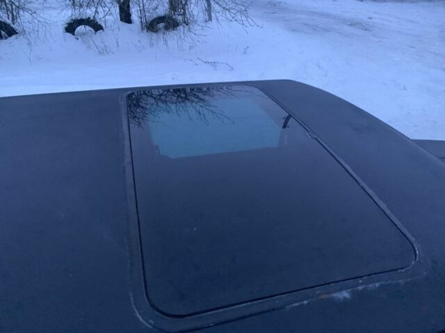 Черный Фольксваген Гольф, объемом двигателя 1.6 л и пробегом 300 тыс. км за 809 $, фото 8 на Automoto.ua