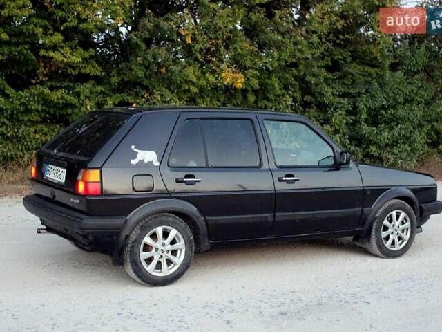 Черный Фольксваген Гольф, объемом двигателя 1.58 л и пробегом 288 тыс. км за 1200 $, фото 5 на Automoto.ua