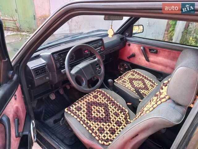 Фольксваген Гольф 1989 в Хмельницком на Automoto.ua Черный Фольксваген Гольф, объемом двигателя 1.3 л и пробегом 253 тыс. км за 1100 $, фото 8 на Automoto.ua