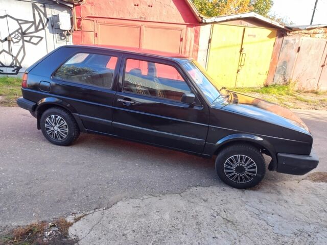 Чорний Фольксваген Гольф, об'ємом двигуна 1.3 л та пробігом 253 тис. км за 1100 $, фото 4 на Automoto.ua