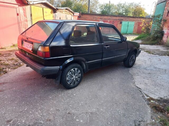 Чорний Фольксваген Гольф, об'ємом двигуна 1.3 л та пробігом 253 тис. км за 1100 $, фото 3 на Automoto.ua