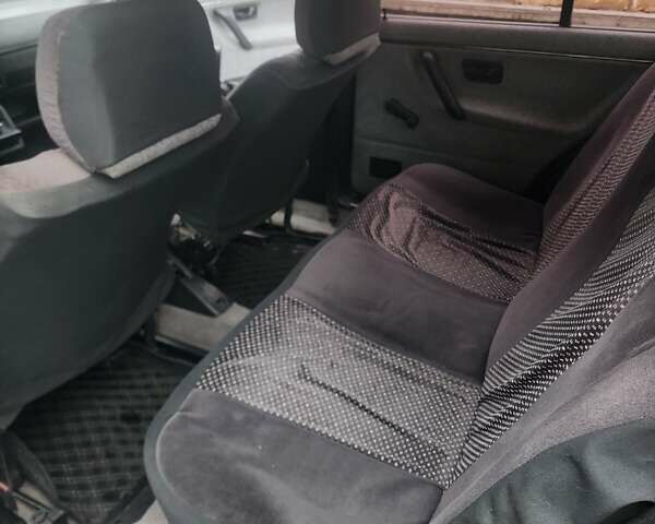 Черный Фольксваген Гольф, объемом двигателя 1.27 л и пробегом 485 тыс. км за 2100 $, фото 1 на Automoto.ua