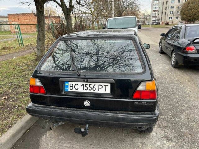 Черный Фольксваген Гольф, объемом двигателя 1.3 л и пробегом 300 тыс. км за 500 $, фото 3 на Automoto.ua