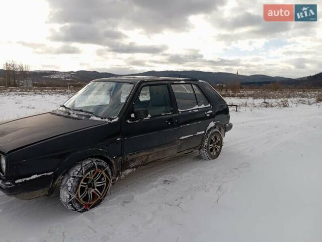 Черный Фольксваген Гольф, объемом двигателя 1.78 л и пробегом 300 тыс. км за 1500 $, фото 4 на Automoto.ua