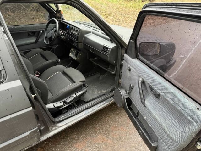Фольксваген Гольф 1991 у Ахтырке на Automoto.ua Чорний Фольксваген Гольф, об'ємом двигуна 2 л та пробігом 245 тис. км за 2000 $, фото 11 на Automoto.ua