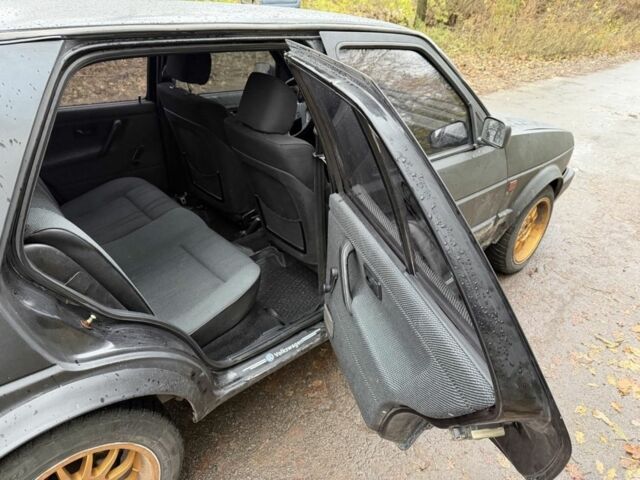 Фольксваген Гольф 1991 у Ахтырке на Automoto.ua Чорний Фольксваген Гольф, об'ємом двигуна 2 л та пробігом 245 тис. км за 2000 $, фото 9 на Automoto.ua