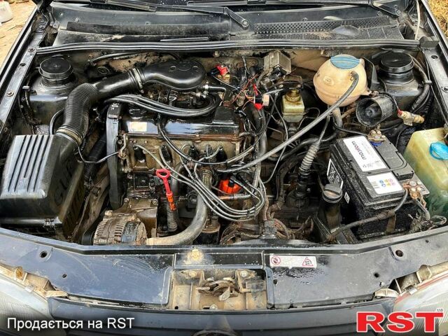 Фольксваген Гольф 1992 у Києві на Automoto.ua Чорний Фольксваген Гольф, об'ємом двигуна 1.8 л та пробігом 0 тис. км за 2000 $, фото 5 на Automoto.ua