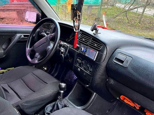 Фольксваген Гольф 1992 у Києві на Automoto.ua Чорний Фольксваген Гольф, об'ємом двигуна 1.8 л та пробігом 0 тис. км за 2000 $, фото 2 на Automoto.ua