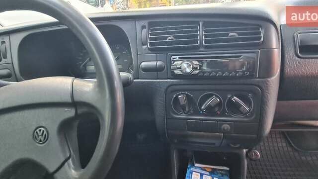 Чорний Фольксваген Гольф, об'ємом двигуна 1.9 л та пробігом 147 тис. км за 2350 $, фото 5 на Automoto.ua