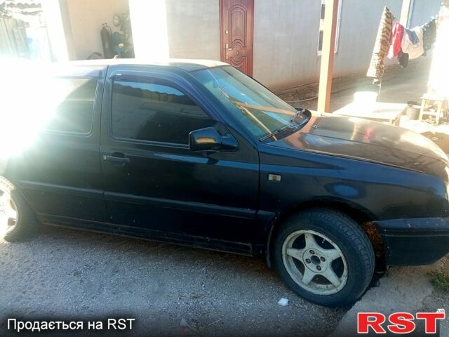 Черный Фольксваген Гольф, объемом двигателя 1.4 л и пробегом 0 тыс. км за 1300 $, фото 6 на Automoto.ua