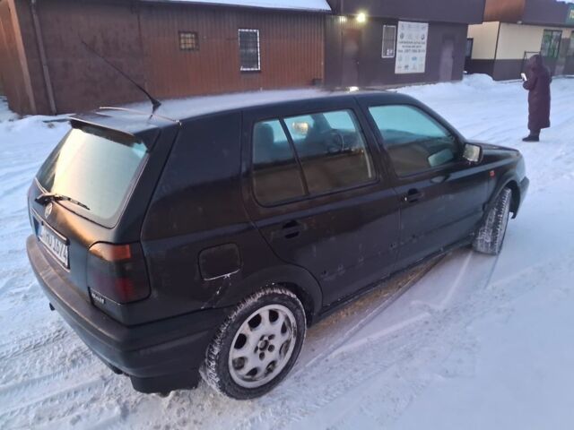 Черный Фольксваген Гольф, объемом двигателя 0 л и пробегом 130 тыс. км за 1200 $, фото 6 на Automoto.ua