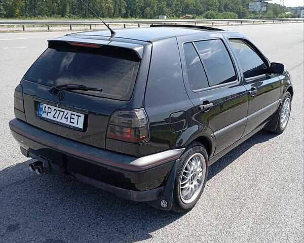 Черный Фольксваген Гольф, объемом двигателя 1.78 л и пробегом 365 тыс. км за 3700 $, фото 9 на Automoto.ua