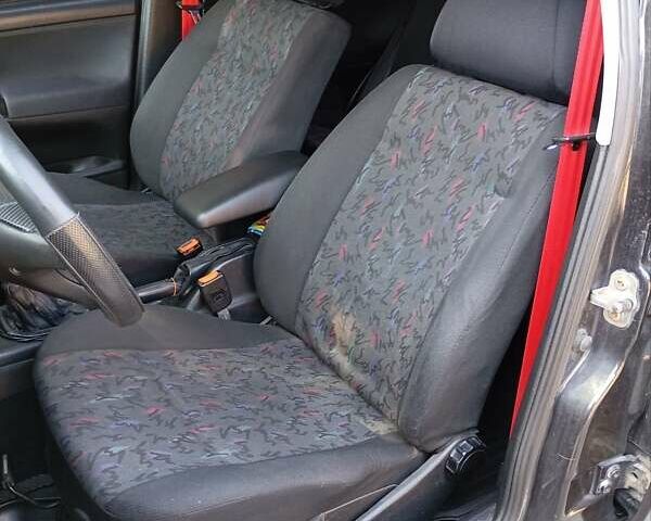 Черный Фольксваген Гольф, объемом двигателя 1.78 л и пробегом 365 тыс. км за 3700 $, фото 11 на Automoto.ua