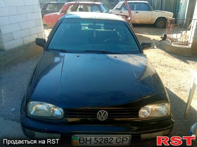 Черный Фольксваген Гольф, объемом двигателя 1.4 л и пробегом 0 тыс. км за 1300 $, фото 4 на Automoto.ua