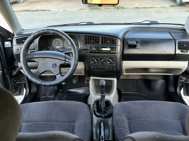 Фольксваген Гольф 1994 у Вышгороде на Automoto.ua Чорний Фольксваген Гольф, об'ємом двигуна 1.6 л та пробігом 250 тис. км за 2500 $, фото 7 на Automoto.ua