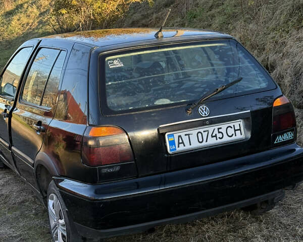 Черный Фольксваген Гольф, объемом двигателя 1.78 л и пробегом 169 тыс. км за 1600 $, фото 3 на Automoto.ua