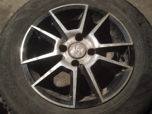 Черный Фольксваген Гольф, объемом двигателя 1.6 л и пробегом 280 тыс. км за 2000 $, фото 3 на Automoto.ua