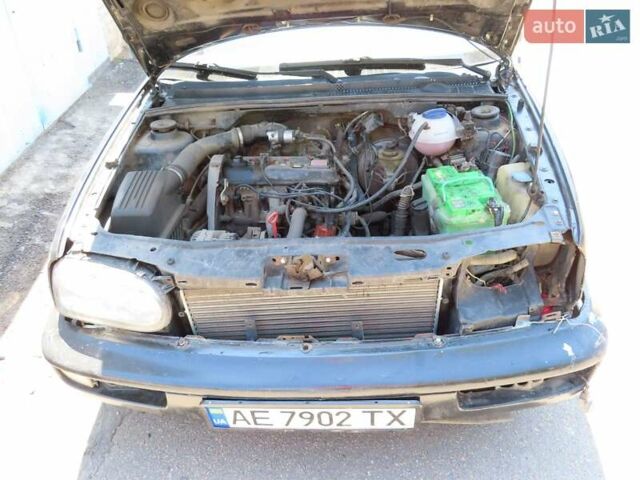 Чорний Фольксваген Гольф, об'ємом двигуна 1.78 л та пробігом 350 тис. км за 900 $, фото 2 на Automoto.ua