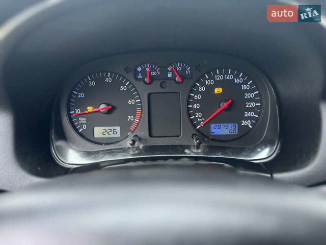 Чорний Фольксваген Гольф, об'ємом двигуна 1.6 л та пробігом 287 тис. км за 2999 $, фото 9 на Automoto.ua