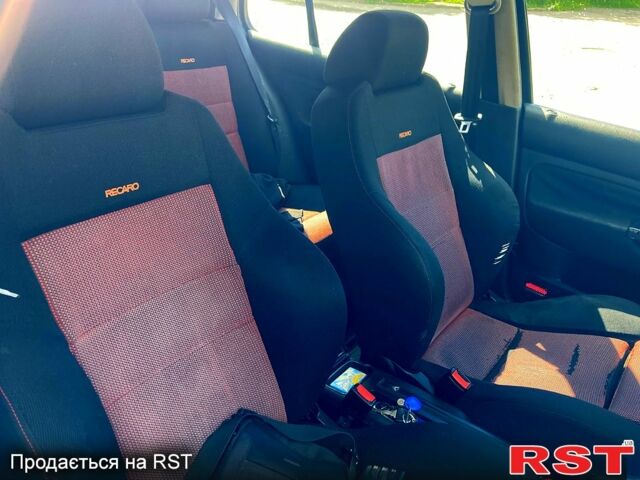 Чорний Фольксваген Гольф, об'ємом двигуна 1.8 л та пробігом 280 тис. км за 4700 $, фото 4 на Automoto.ua