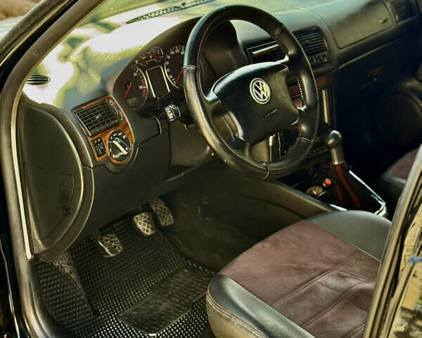 Черный Фольксваген Гольф, объемом двигателя 1.9 л и пробегом 465 тыс. км за 4000 $, фото 15 на Automoto.ua