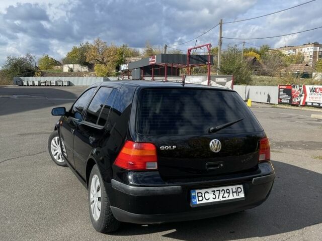 Черный Фольксваген Гольф, объемом двигателя 1.6 л и пробегом 210 тыс. км за 4500 $, фото 4 на Automoto.ua