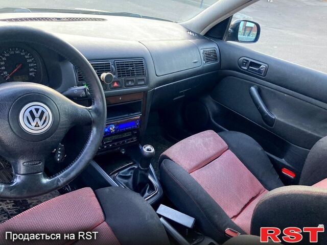 Чорний Фольксваген Гольф, об'ємом двигуна 1.8 л та пробігом 280 тис. км за 4700 $, фото 5 на Automoto.ua