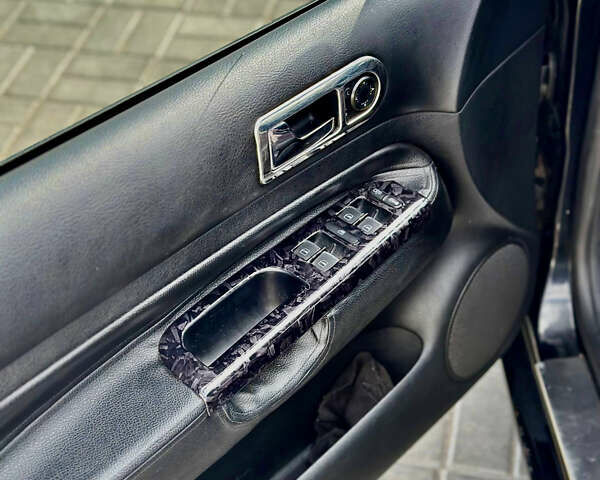 Черный Фольксваген Гольф, объемом двигателя 1.9 л и пробегом 465 тыс. км за 4000 $, фото 7 на Automoto.ua