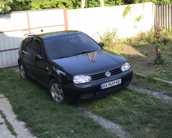 Чорний Фольксваген Гольф, об'ємом двигуна 1.6 л та пробігом 179 тис. км за 4700 $, фото 1 на Automoto.ua