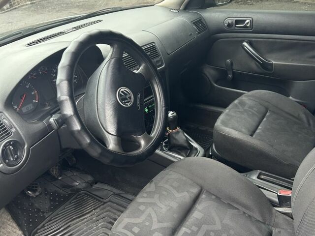 Чорний Фольксваген Гольф, об'ємом двигуна 1.4 л та пробігом 462 тис. км за 2900 $, фото 4 на Automoto.ua