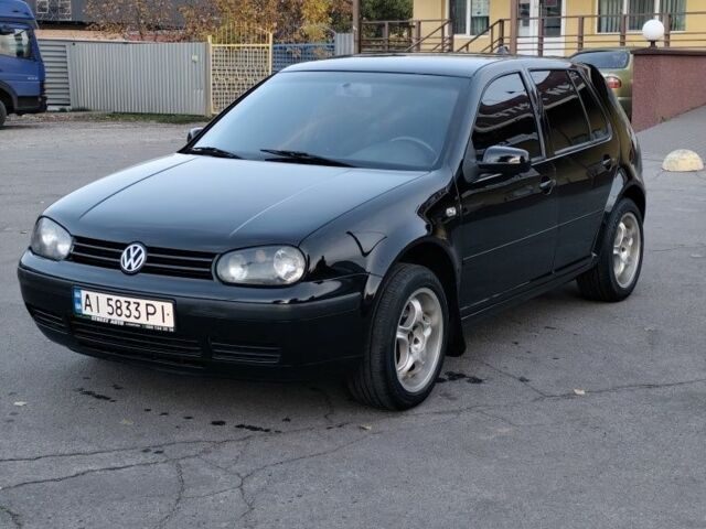 Чорний Фольксваген Гольф, об'ємом двигуна 1.6 л та пробігом 285 тис. км за 3750 $, фото 1 на Automoto.ua