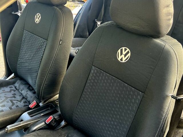 Черный Фольксваген Гольф, объемом двигателя 1.4 л и пробегом 400 тыс. км за 2800 $, фото 4 на Automoto.ua