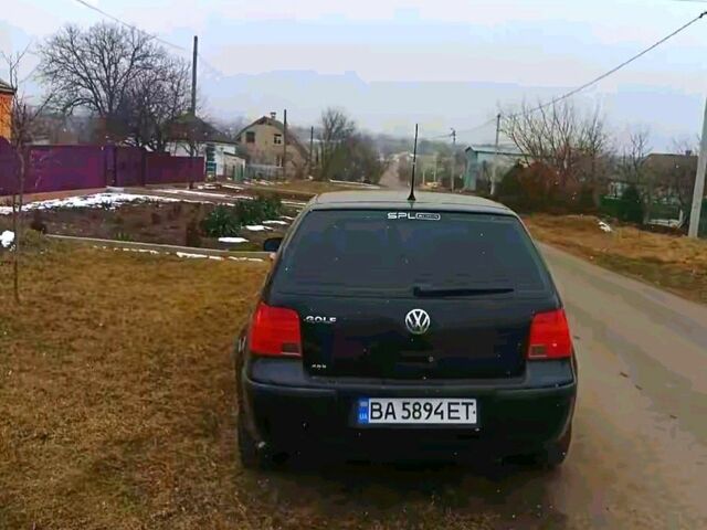 Чорний Фольксваген Гольф, об'ємом двигуна 1.4 л та пробігом 317 тис. км за 2870 $, фото 3 на Automoto.ua