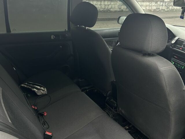 Чорний Фольксваген Гольф, об'ємом двигуна 1.4 л та пробігом 462 тис. км за 2900 $, фото 3 на Automoto.ua