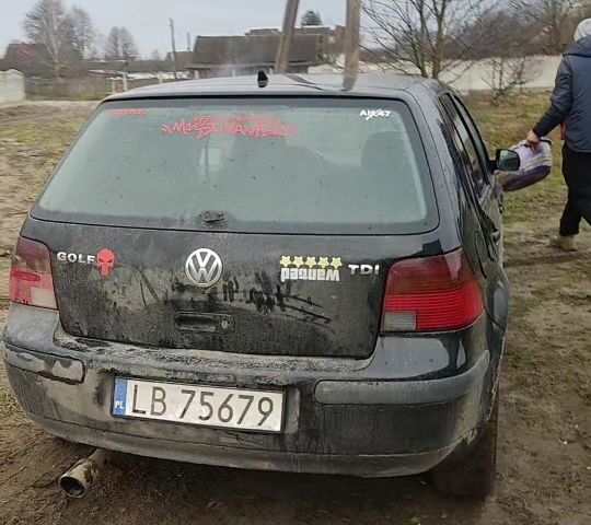 Черный Фольксваген Гольф, объемом двигателя 0 л и пробегом 340 тыс. км за 1150 $, фото 1 на Automoto.ua