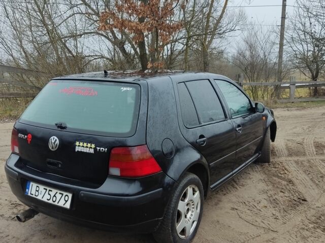 Черный Фольксваген Гольф, объемом двигателя 0 л и пробегом 400 тыс. км за 1150 $, фото 3 на Automoto.ua