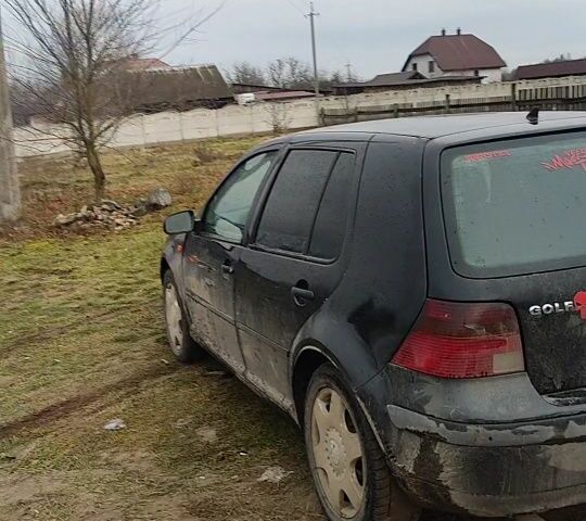 Черный Фольксваген Гольф, объемом двигателя 0 л и пробегом 340 тыс. км за 1150 $, фото 2 на Automoto.ua