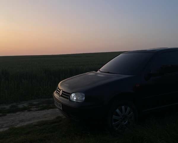 Черный Фольксваген Гольф, объемом двигателя 1.9 л и пробегом 360 тыс. км за 3800 $, фото 9 на Automoto.ua