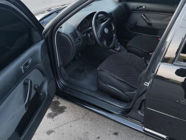 Чорний Фольксваген Гольф, об'ємом двигуна 1.6 л та пробігом 285 тис. км за 3750 $, фото 7 на Automoto.ua