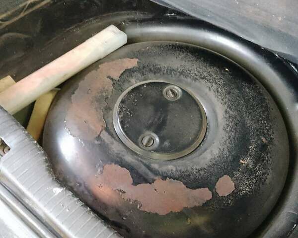 Черный Фольксваген Гольф, объемом двигателя 1.78 л и пробегом 380 тыс. км за 3400 $, фото 7 на Automoto.ua