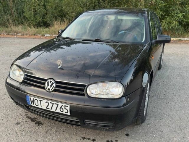 Черный Фольксваген Гольф, объемом двигателя 1.9 л и пробегом 270 тыс. км за 1950 $, фото 1 на Automoto.ua