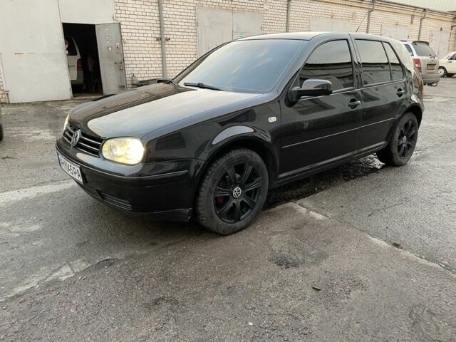 Черный Фольксваген Гольф, объемом двигателя 1.6 л и пробегом 1 тыс. км за 4000 $, фото 3 на Automoto.ua