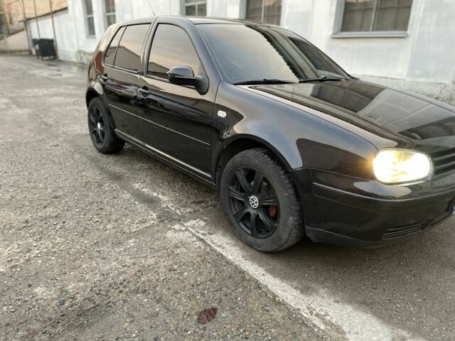 Черный Фольксваген Гольф, объемом двигателя 1.6 л и пробегом 1 тыс. км за 4000 $, фото 1 на Automoto.ua